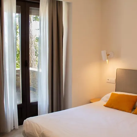 Lucerna Sports & 4*
