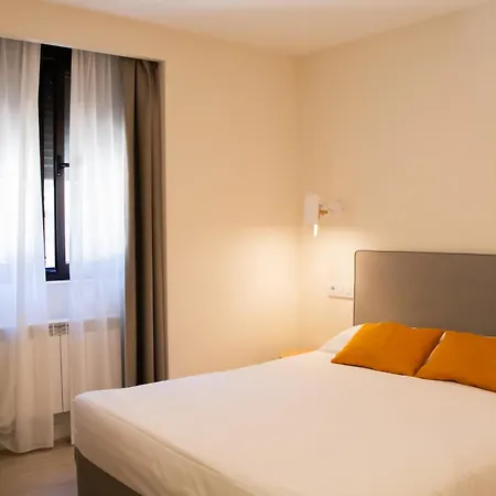 Lucerna Sports & 4*