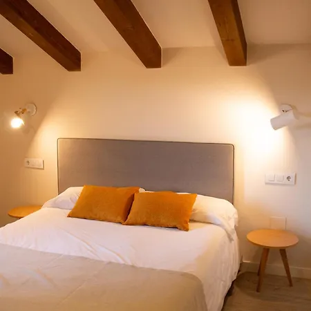 Lucerna Sports & فندق Vigo de Sanabria
