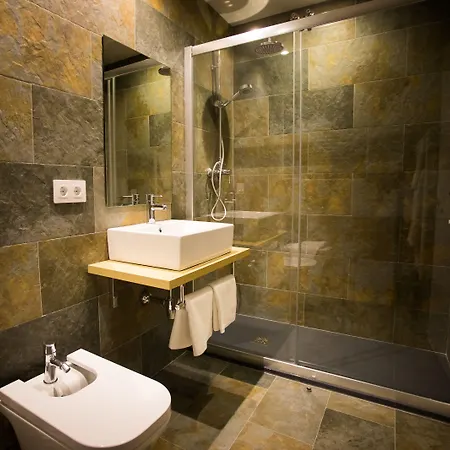 Lucerna Sports & 4* Vigo de Sanabria