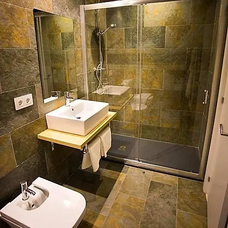 Lucerna Sports & 4* Vigo de Sanabria