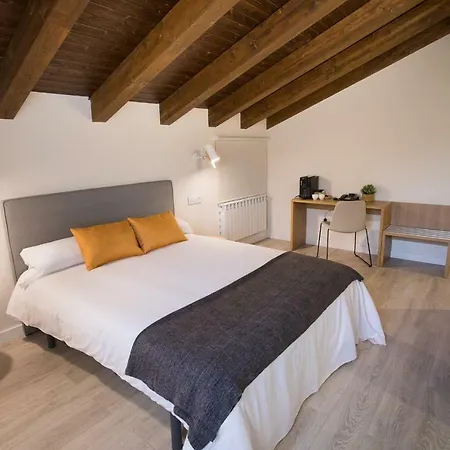 Lucerna Sports &