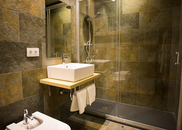 Lucerna Sports & 4* Vigo de Sanabria